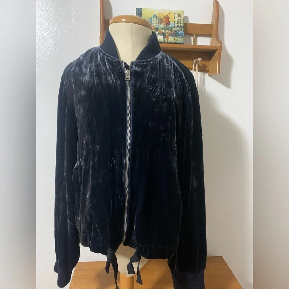 J.Crew Velvet Bomber Jacket in Midnight Navy Like New Size L